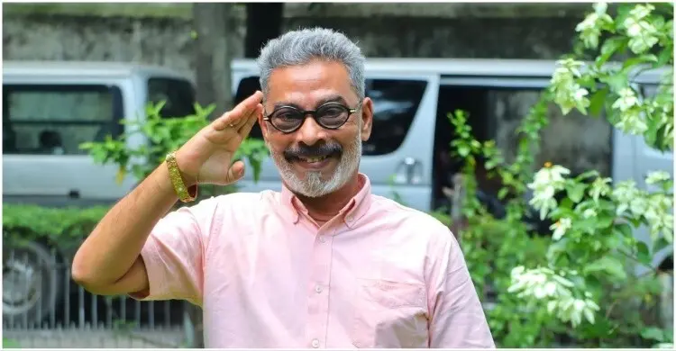 নির্বাচনের প্রাক্কালে হয়রানির শিকার অভিনেতা কমল পাটেকর, মধ্যরাতে বাড়িতে পুলিশ