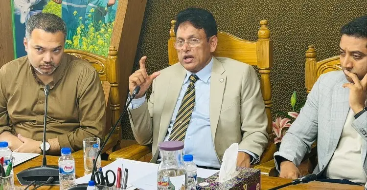 এইচএসসি পরীক্ষার খাতা মূল্যায়নে কঠোর নজরদারি: অনিয়ম হলেই বিভাগীয় ব্যবস্থা