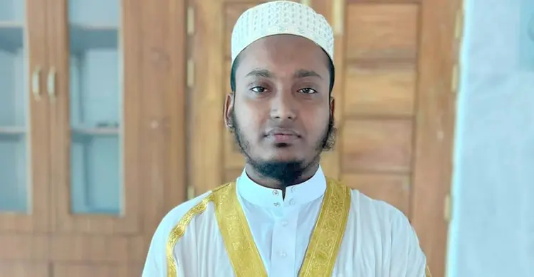 নোয়াখালীতে মর্মান্তিক সড়ক দুর্ঘটনায় মডেল মসজিদের খতিব নিহত