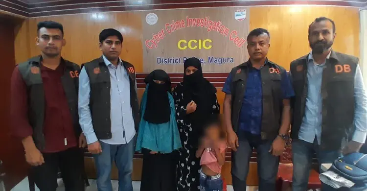 মাগুরায় মাদরাসা থেকে নিখোঁজ কিশোরী উদ্ধার: নেপথ্যে ছিল পড়াশোনার চাপ