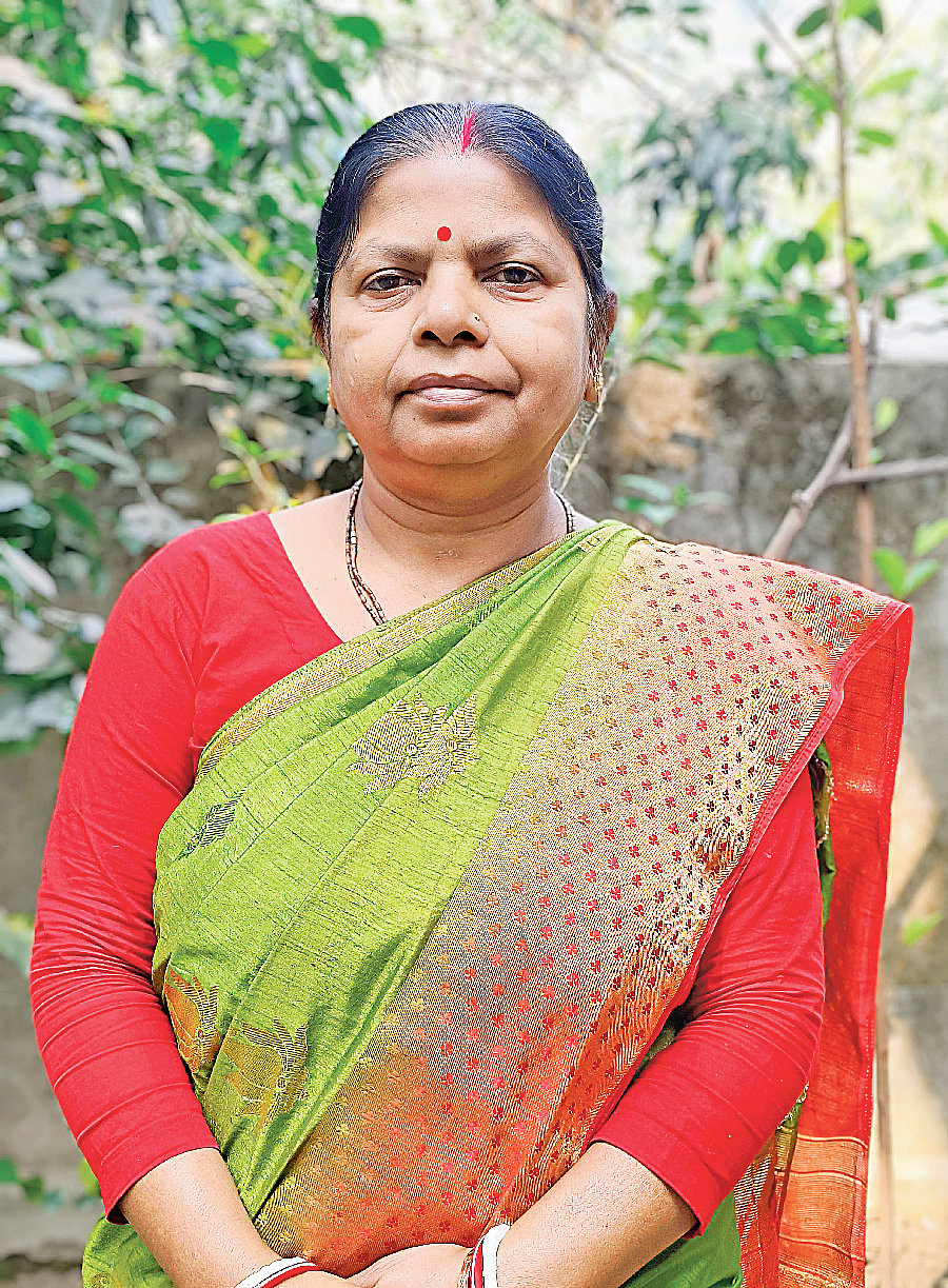 বিরল অস্থিমজ্জার রোগে আক্রান্ত সাতক্ষীরার তাপসী রানী: বাঁচতে প্রয়োজন মানবিক সহায়তা