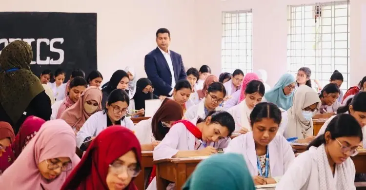 পরীক্ষা মেধা ও সততা প্রকাশের ক্ষেত্র, অসুস্থ প্রতিযোগিতা নয়: ডিসি জাহিদ
