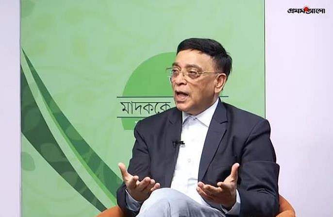 ই-সিগারেটের আড়ালে মরণনেশা: তরুণ প্রজন্মের জন্য ‘নীরব ঘাতক’ হয়ে উঠছে ভ্যাপিং