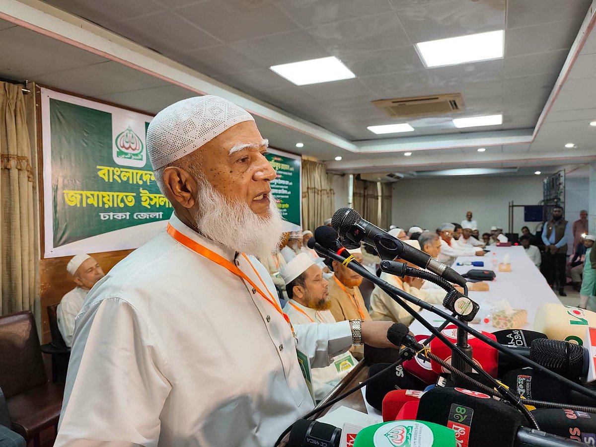 দলের নেতা-কর্মীদের সতর্ক থাকার বার্তা জামায়াত আমিরের, আইনশৃঙ্খলা ও দুর্নীতি ইস্যুতে সরকারের সমালোচনা