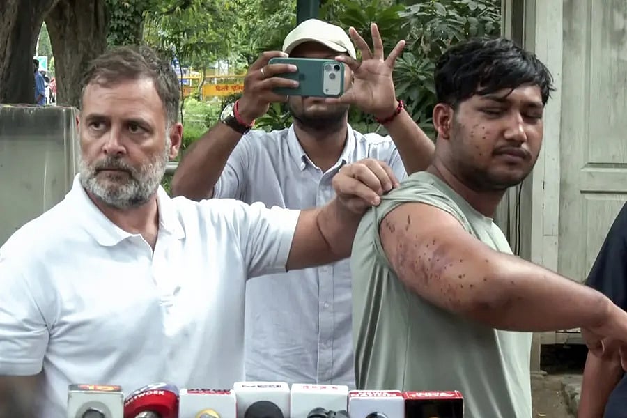 শিক্ষার্থী বিক্ষোভে ছররা গুলি: সিআরপিএফের তদন্তে র‍্যাফের সম্পৃক্ততা ও রাজনৈতিক চাপানউতোর