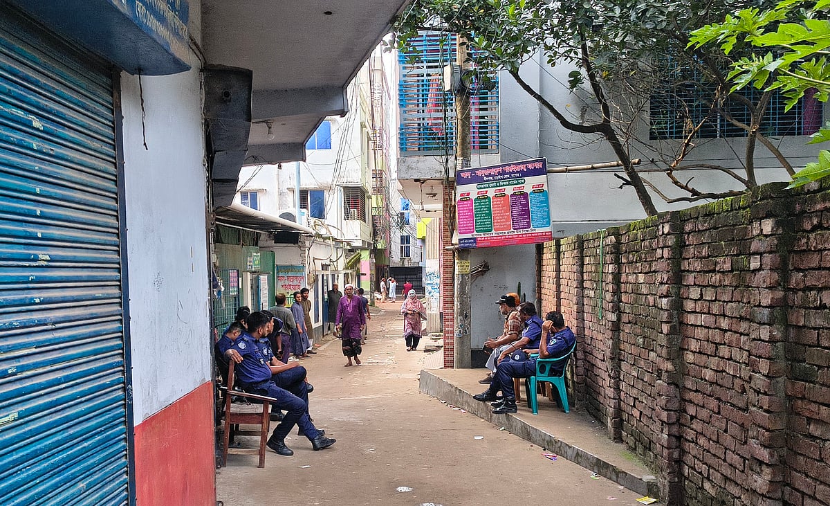 যশোরে এমপি গোলাম রসুলের বাড়িতে হামলা: বিএনপির মদদের অভিযোগ জামায়াতের, অস্বীকার বিএনপির