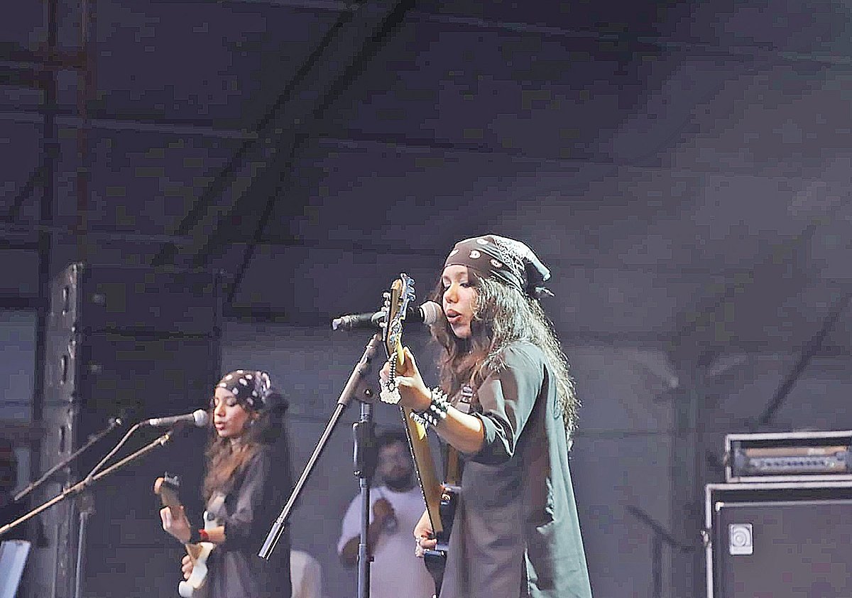 বৃষ্টি উপেক্ষা করে সোহরাওয়ার্দী উদ্যানে জুলাই অভ্যুত্থানের দুই বছর পূর্তির জমজমাট কনসার্ট