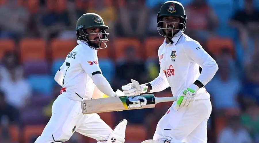 ভেঙে গেল ১০২ রানের জুটি