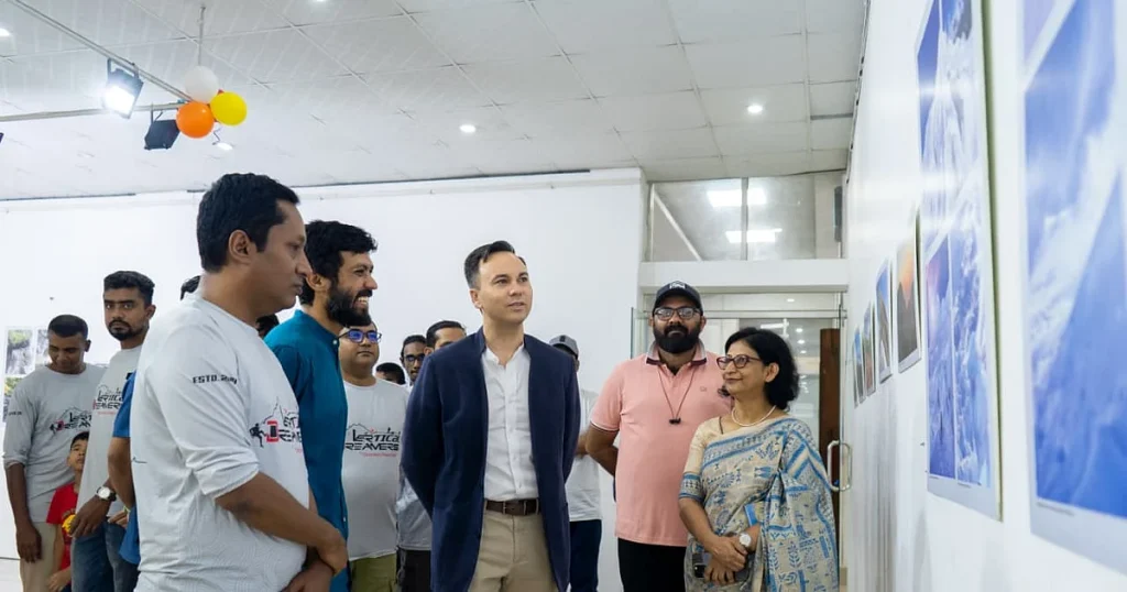 পাহাড়ের রোমাঞ্চ আর সংস্কৃতির মেলবন্ধন: রাজধানীতে দুটি ভিন্ন ধারার প্রদর্শনী সমাপনী পথে