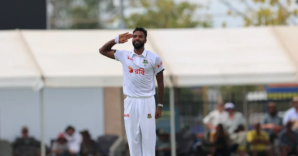 অস্ট্রেলিয়ার মাটিতে পেসারদের দারুণ সূচনা, ইবাদত-তাসকিনের আঘাতে ব্যাকফুটে স্বাগতিকরা